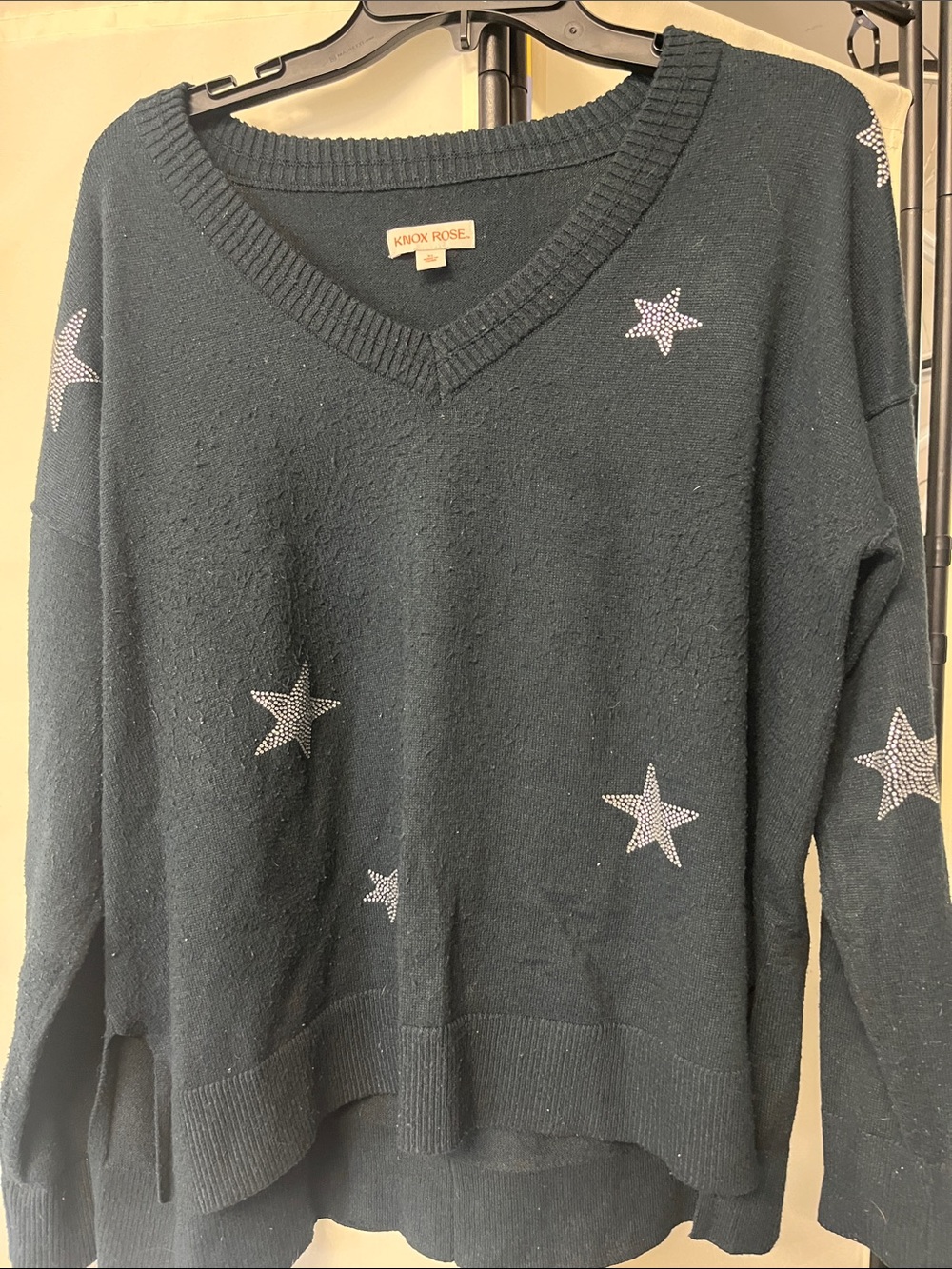 Knox Rose XL Navy V-Neck Sweater with Rhinestone Stars